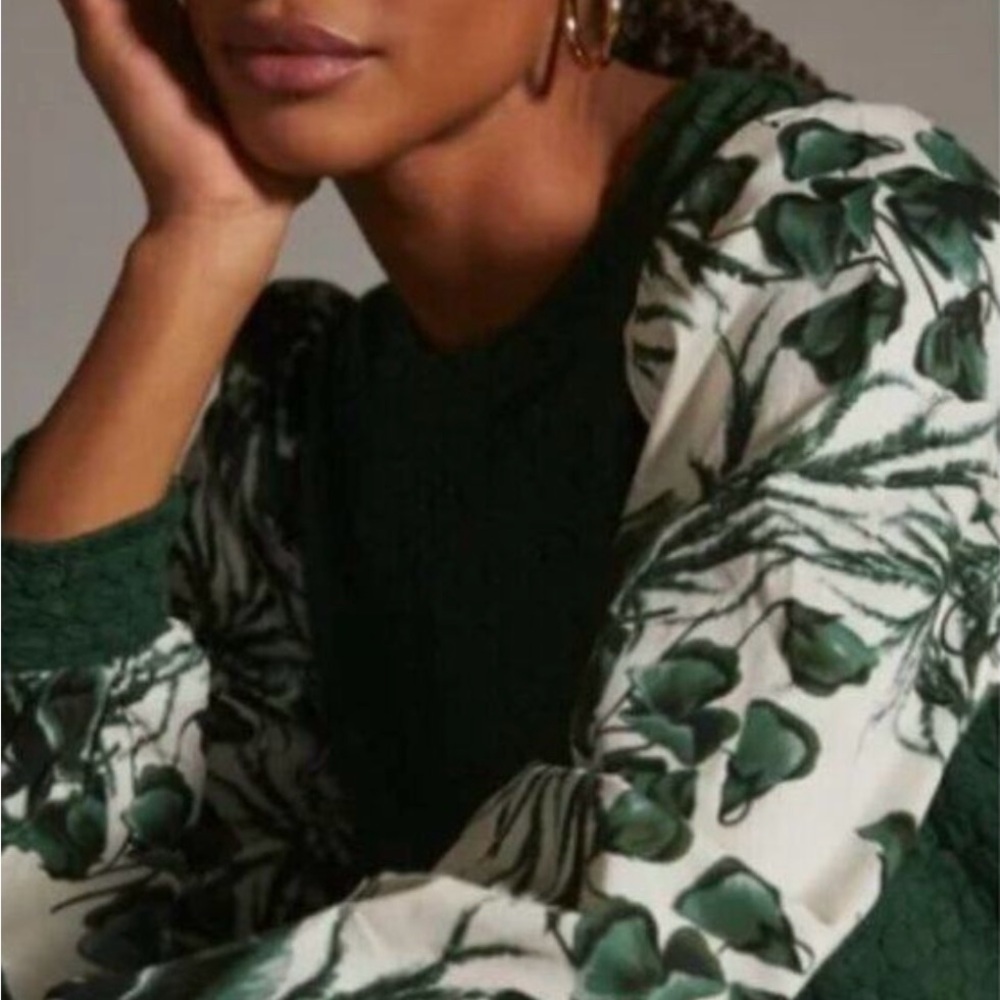 Porridge Green and White Floral sweatshirt
